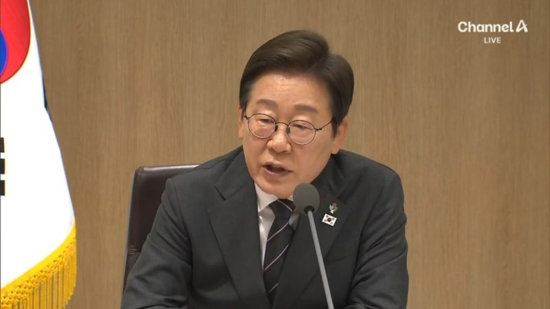 이 <b>대통령</b>, <b>나토 불참</b>…“중동 정세 고려”