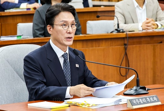 <b>김민석</b> “<b>세비 외 수입</b>, 경조사·출판기념회·장모 지원”
