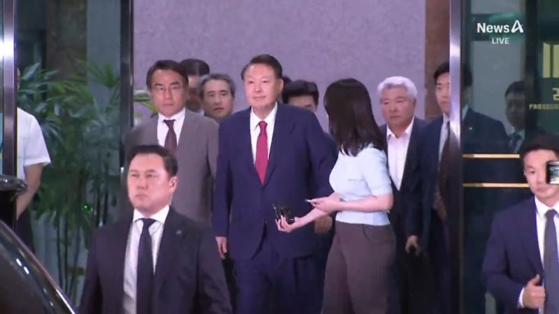 尹 <b>강제구인</b> 또 무산…특검 “구치소 책임 묻겠다”