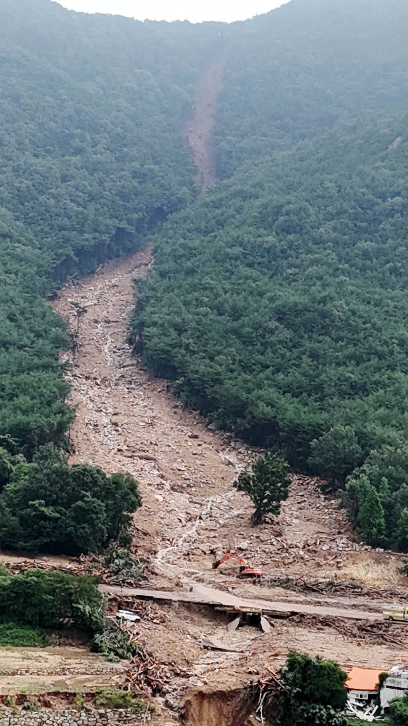 <b>산청</b> <b>실종자 수색</b> 나흘째…72시간 골든타임 다가와