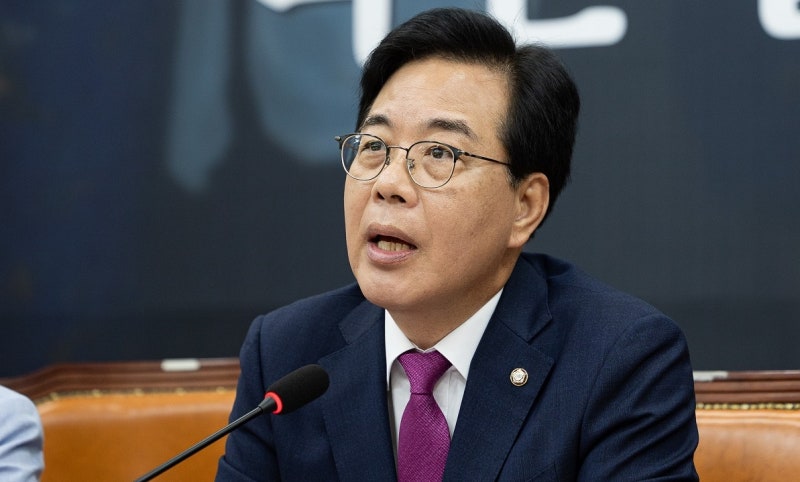 <b>송언석</b> “<b>강선우 의원직 사퇴</b>해야…윤리위 제소할 것”
