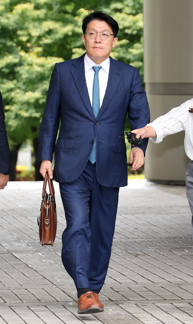 김상민 전 검사 구속…<b>김건희</b> ‘<b>공천</b>개입<b>의혹</b>’ 수사 속도