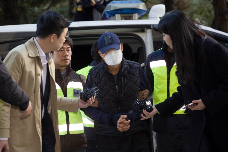 [속보]‘21명 사상’ <b>부천</b> <b>돌진사고</b> 운전자 구속…“도주 우려”