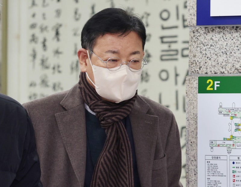 ‘대북송금 진술번복 의혹’ <b>안부수 구속영장 기각</b>