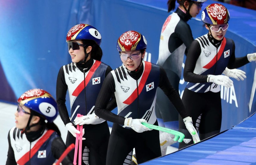 2026 밀라노·코르티나담페초 동계올림픽 쇼트트랙 여자 3000m 계주 결승전에 진출한 대한민국 대표팀 뉴스1