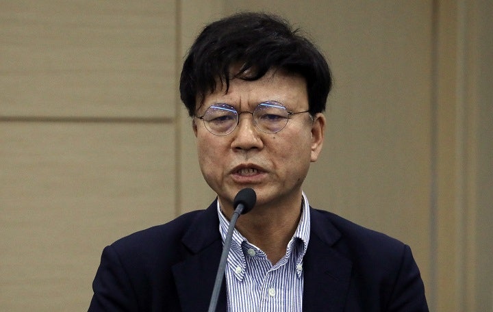 청와대, “5·18 성역” 이병태 사퇴 권고…“사안 매우 엄중”