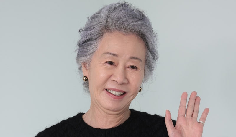 배우 <b>윤여정</b>, ‘美 최고 방송시상식’ <b>에미상</b> 여우조연상 <b>후보</b> 올라