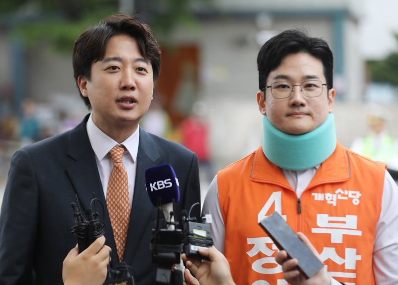 이준석 “정이한은 국민의힘 보좌진 출신… 이상한 제안했다면 끝장”