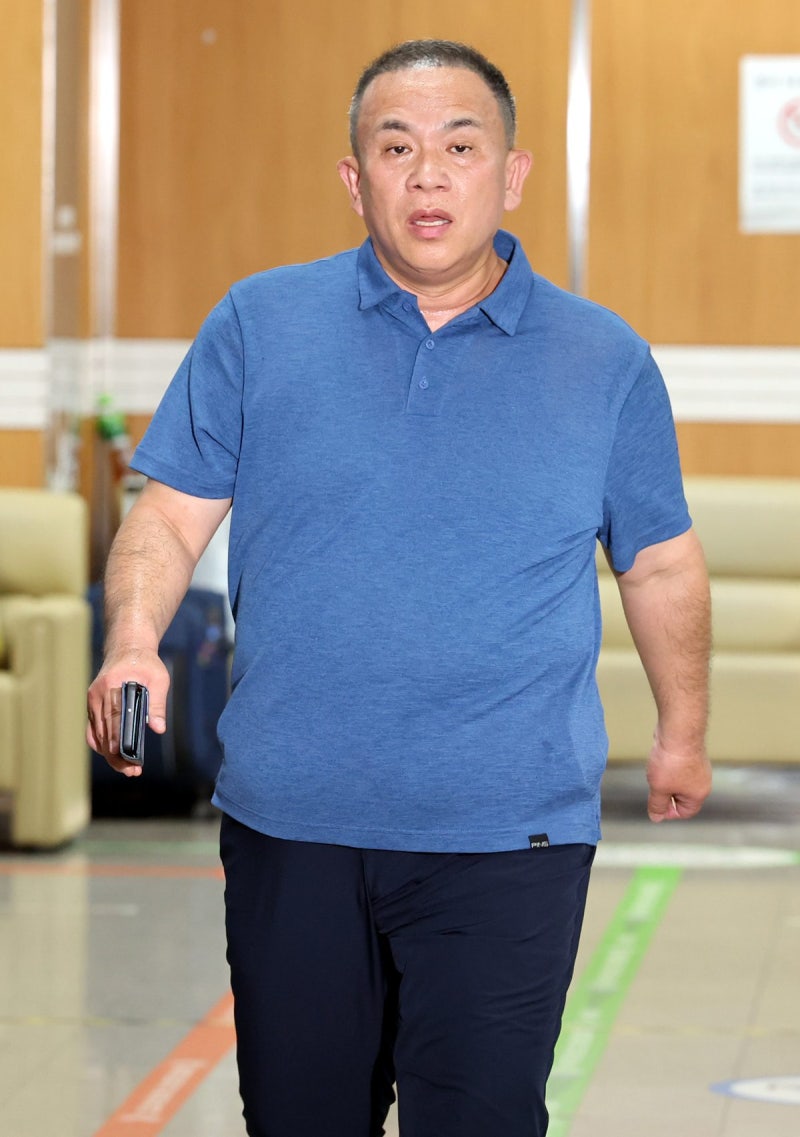 [속보]‘명태균 무상 여론조사’ <b>윤석열</b> 1심 <b>징역 2년</b>