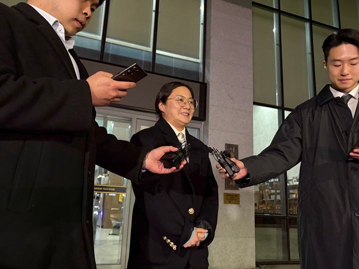 <b>박나래</b>, 또 <b>검찰 송치</b>…이번엔 ‘미등록 기획사 운영 혐의’