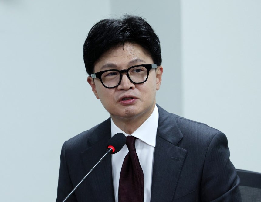 한동훈 무소속 의원이 22일 서울 여의도 국회 의원회관에서 열린 K-양극화 시대, 자산·소득 쏠림의 고착화와 제도적 대응 방안 정책토론회에서 발언하고 있다. 뉴시스