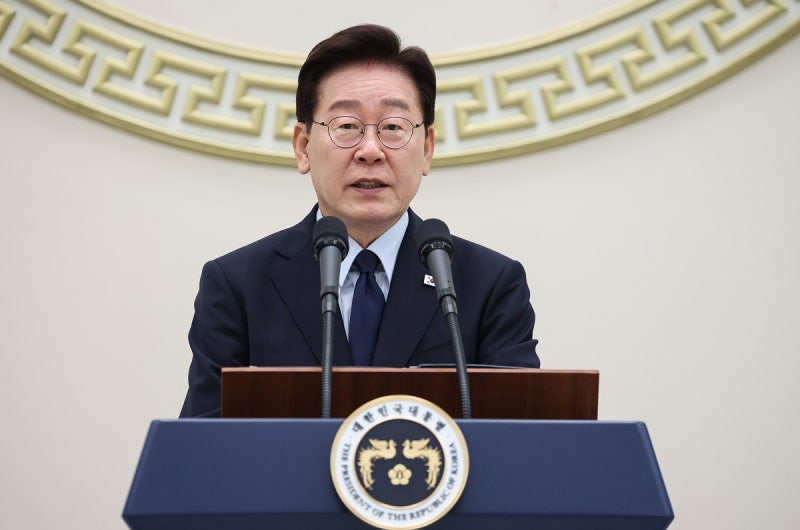 결혼하면 대출 불이익?…<b>이 대통령</b>, ‘<b>결혼 페널티</b> 22개’ 개선 지시