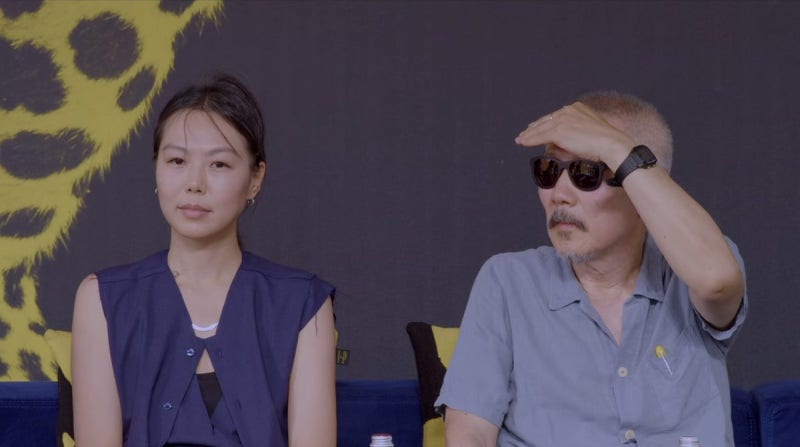 “아기 수유하며 촬영”…김민희·<b>홍상수</b> 득남 후 첫 공식석상