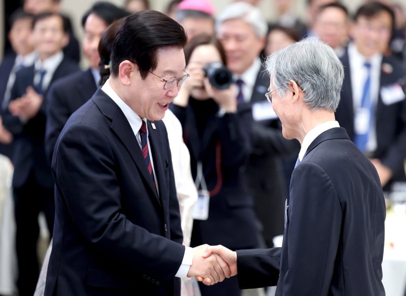 청와대, ‘조희대 제청’ <b>손봉기</b> <b>반려</b>…재제청 요청