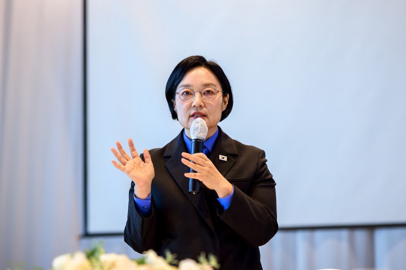 <b>한성숙</b> <b>총리</b> “임명권자, 거절할 권리”