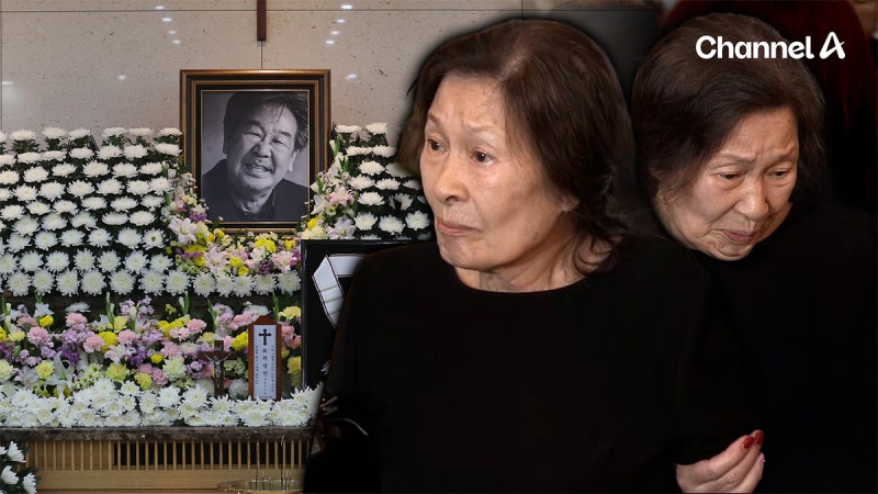 <b>김혜자</b>, 故 <b>최불암 빈소</b> 찾아 눈물 “너무 그리운 사람”