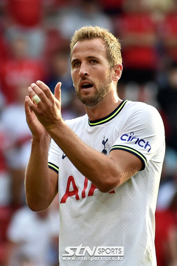 “渴望夺冠”凯恩·科西是曼联传奇人物，他绝对不能在那里夺冠。