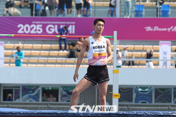 [구미육상] '2연패 도전' <b>우상혁</b>, 높이뛰기 예선 2m15 한번 뛰고 <b>결선</b> 진...