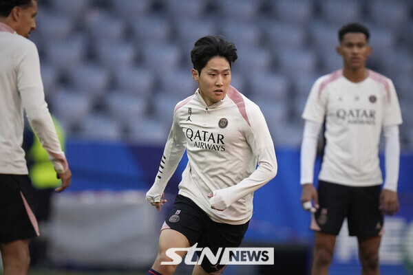 '<b>이강인</b> 파리 생제르맹과 결별→알 나스르 이적' 유럽 무대 떠나? "이미...