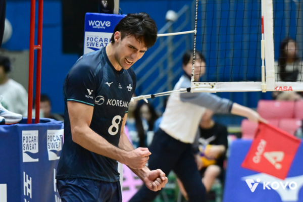 19일 대한항공이 전남 여수 진남체육관에서 열린 2026 여수 NH농협컵 프로배구대회에서 삼성화재에 세트 점수 3대1로 승리했다. (▲ 대한항공 케트진스키, 득점28, 공격23, 서브2, 블로킹3, 디그10, 리시브1, 범실8). /사진=KOVO