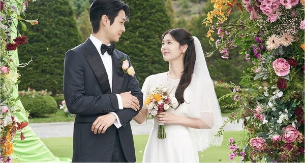 '<b>우주메리미</b>' 정소민-최우식, 모두가 행복한 해피엔딩! <b>최고</b> 10,3% [종합...