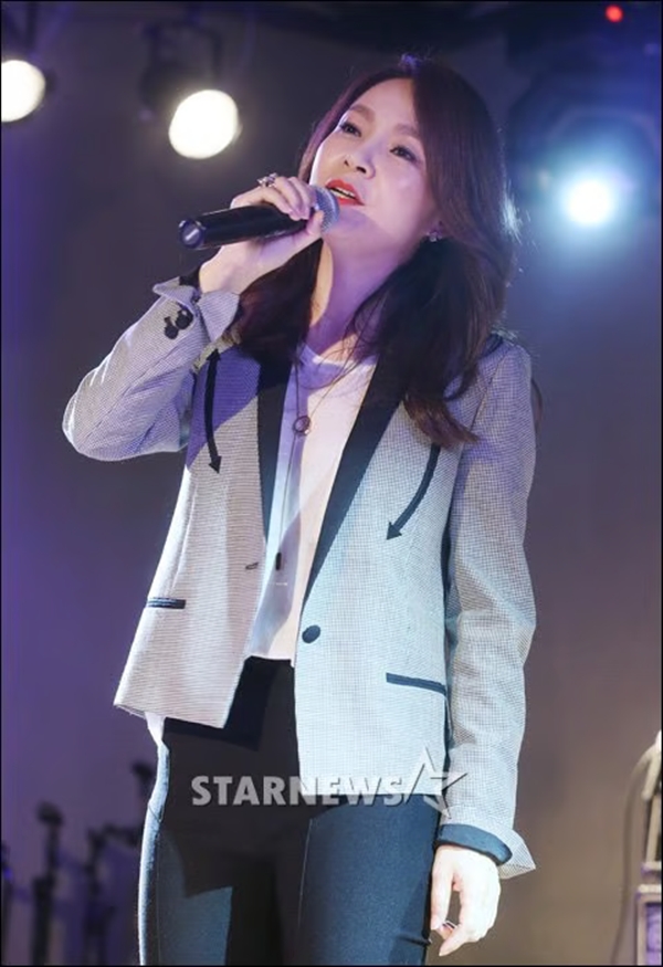 [단독] 왁스, '<b>불후</b>'에 '아티스트'로 출격...마음 울린 <b>명곡</b> 재탄생