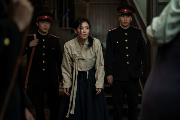 '100일의 거짓말' 박진영, 김유정 구원자 될까? 한밤중 대치 현장 포착