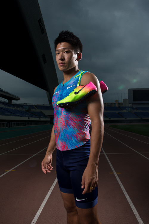 KIA, <b>김국영</b> 초청 '100m <b>전력질주</b>로 우승까지!'