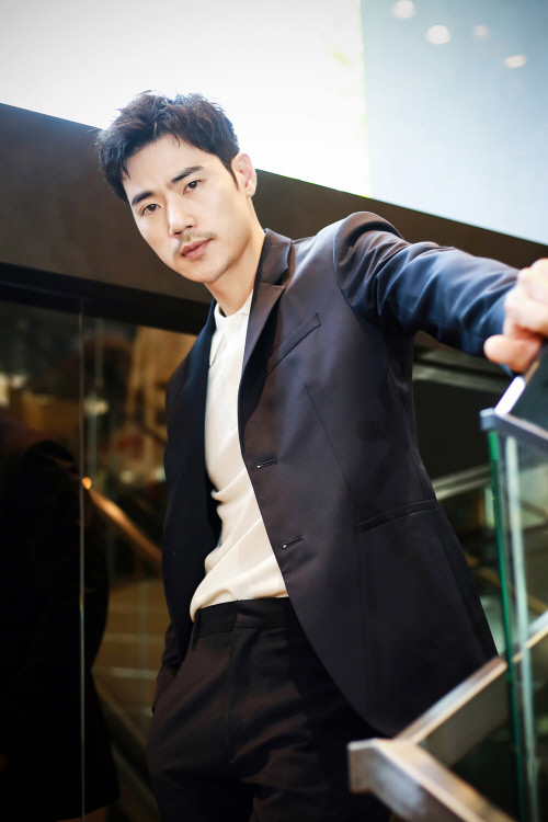 <b>김강우</b>, 추석 특집극 '옥란면옥' 출연…휴먼 코미디 <b>도전</b>