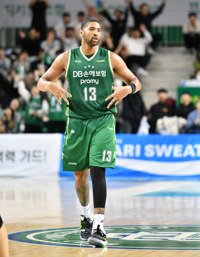 <b>로슨</b>+알바노=61점, DB <b>현대모비스</b> 꺾고 3연승[SS현장]