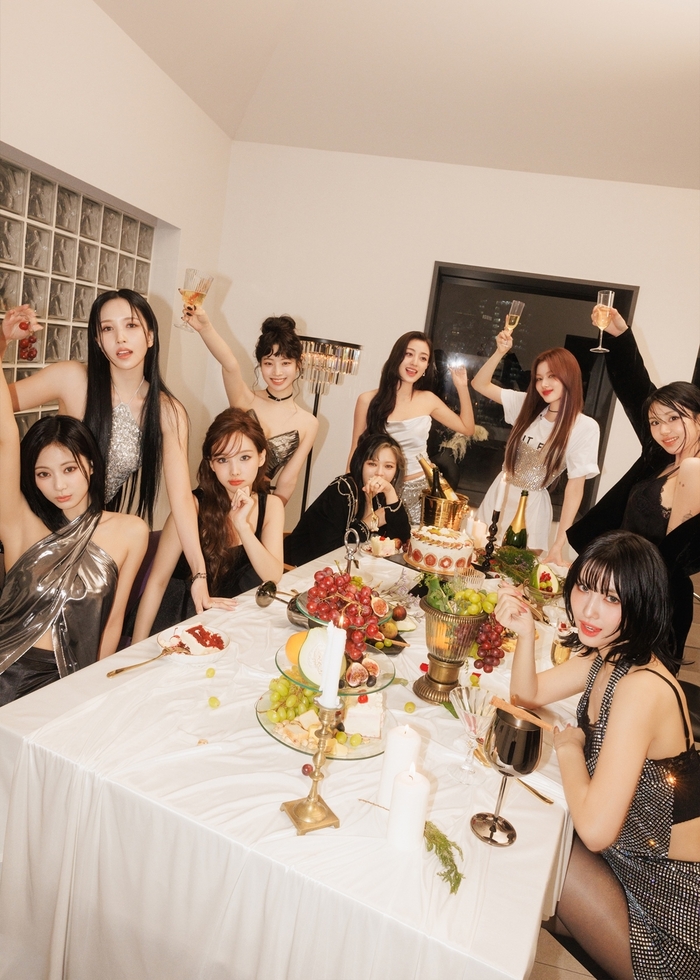 5만 스타디움 채운 ‘10년차’ 트와이스의 돌진! 블랙핑크 빈자리 채운다![SS스타]