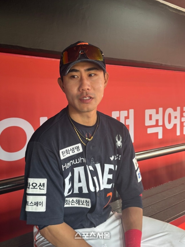 “만점 주고 싶다” 역전 2루타→친정팀 KT에 비수 꽂은 심우준, 개막전부터 ‘가치’ 증명했다 [SS스타]