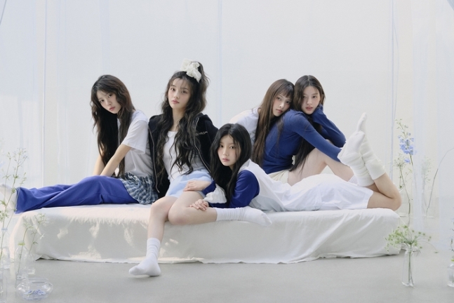 Article thumbnail for ILLIT Celebrates 1st Anniversary with Addictive New Track 'Almond Chocolate'