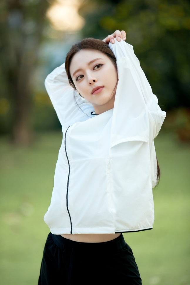 Article thumbnail for ITZY's Yuna Embarks on a New Journey with Dynafit, Championing a Sporty Lifestyle
