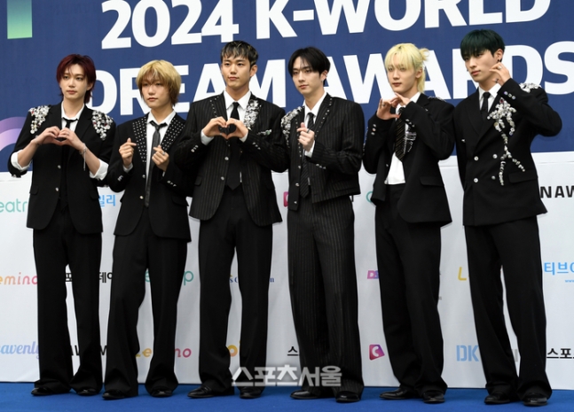 K팝 별들이 온다…TXT → 피원하모니·키키, 화려하게 문 연 SMA 1차 라인업 [34th 서울가요대상]