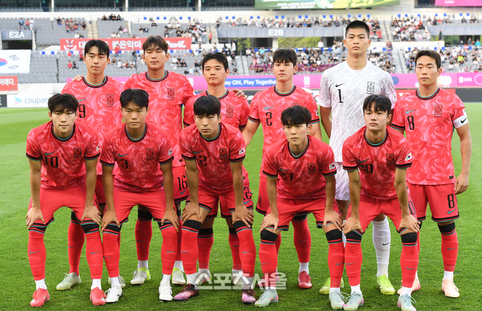 [포토]<b>이민성 감독</b>의 <b>데뷔전</b>에 나서는 U-22 대표팀