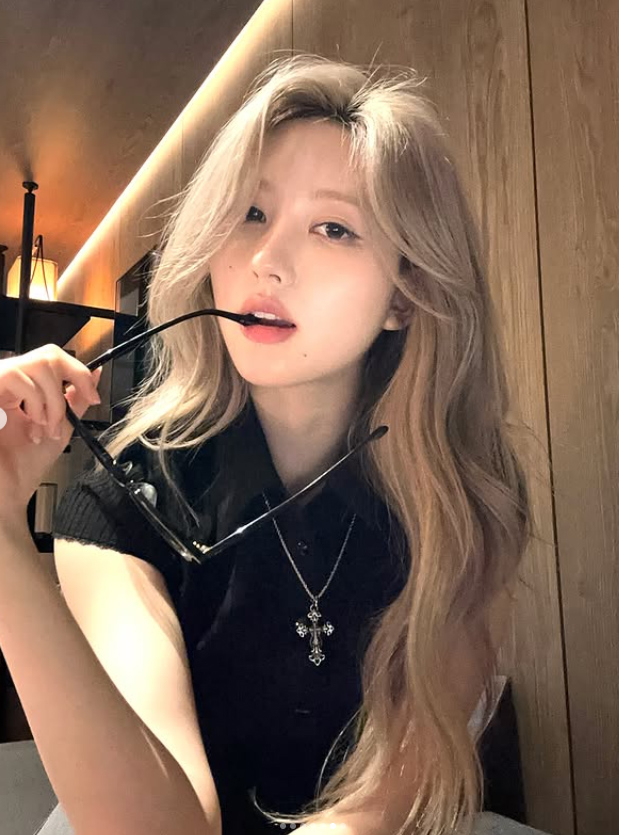 세련되고 우아한 미모를 매일 보여주는 가을님