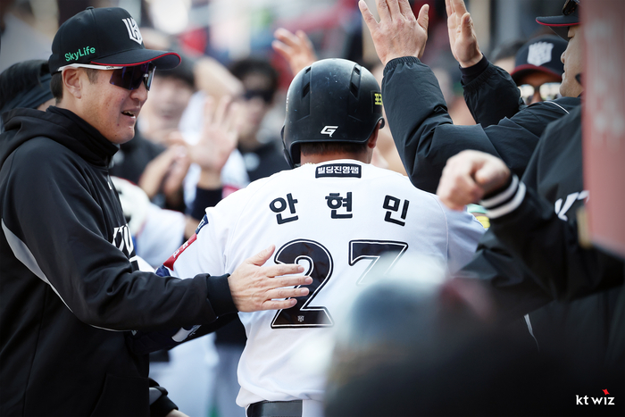 ‘꼴찌의 반란’ 키움, KT 꺾고 ‘4연승 질주’…<b>임지열</b> 2<b>안타</b> 3타점 ‘...