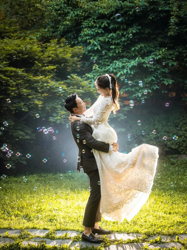 서프라이즈에서 수백 번 ‘가짜’ <b>결혼</b>한 <b>김하영</b>, 9월 13일 보컬 트레이...