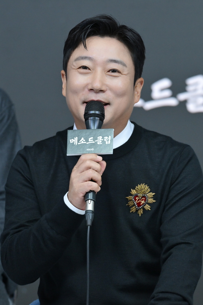 ‘부친상’ <b>이수근</b>, 유가족 상의 끝 <b>조문</b> 받는다