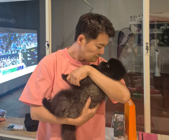 <b>전현무</b>, <b>보아</b> 신곡 배경화면 ‘<b>빛삭</b>’…과거 논란 의식했나