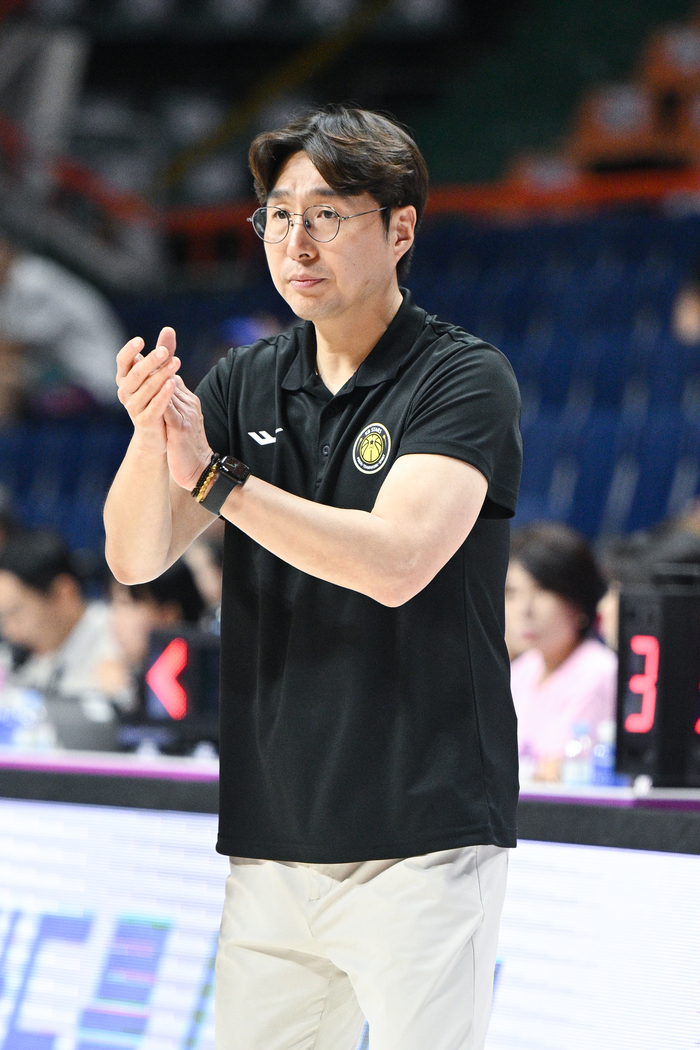 ‘<b>박신자컵 결승 좌절</b>’ KB스타즈 “한국 농구 발전 보여주고 싶었는데...