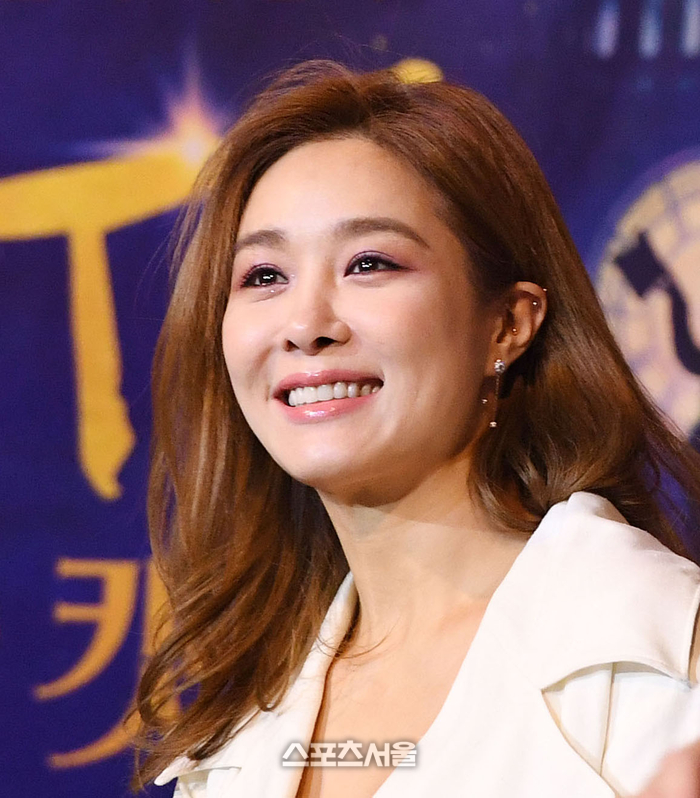 <b>옥주현</b>, ‘<b>옥장판</b>’ 캐스팅 <b>논란</b>에 입 열었다! “서로를 위해 이야기 안...