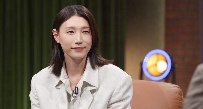 <b>김연경</b>, 손석희 질문에 울었다