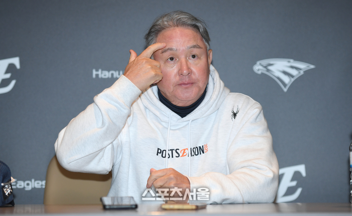 한화엔 ‘이승엽’이 없나…<b>믿음</b>의 <b>야구</b>=가을에 통하지 않는다, 달감독...