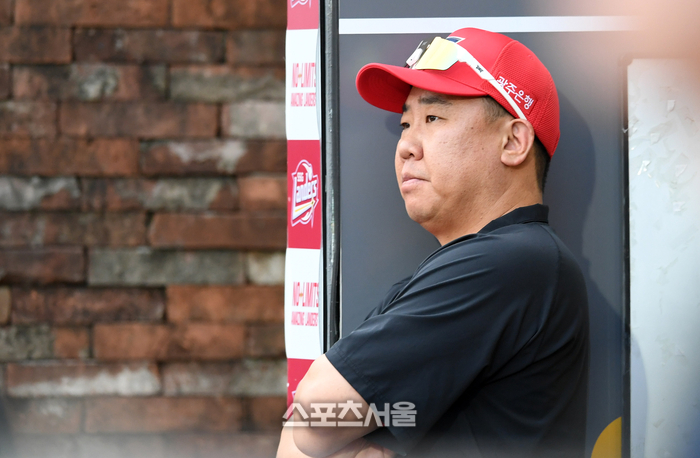[공식] ‘고영민·김지용·김연훈·다카하시 등 영입’ <b>KIA</b>, 2026시즌 코치...