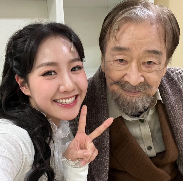 ‘할아버지’ 떠나보낸 ‘빵꾸똥꾸’ <b>진지희</b>, 故 <b>이순재</b> 향한 그리움 담...