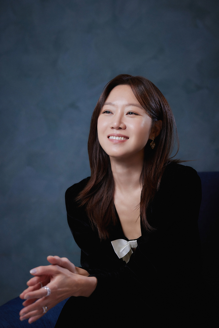 “하정우 개그에 물렸다” <b>공효진</b>, 13년 만에 ‘<b>윗집사람들</b>’로 케미 폭...