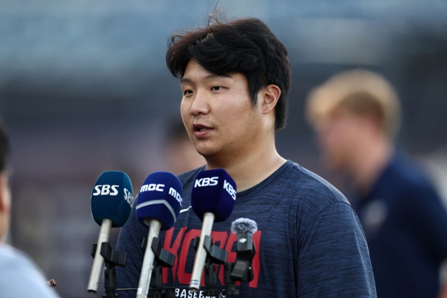 문보경, 루킹삼진 타석에 입 열다…대만팬 비난엔 “칭찬으로”