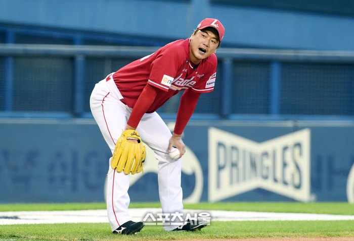 ‘가을<b>야구</b> 같이 가야지’ 기다릴게 광현아! SSG “무조건 돌아올 것”...